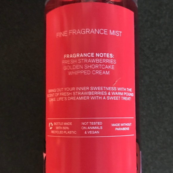 Bath & Body Works Strawberry Pound Cake Fine Fragrance Mist NWT 8 fl oz/236 ml - Picture 10 of 12